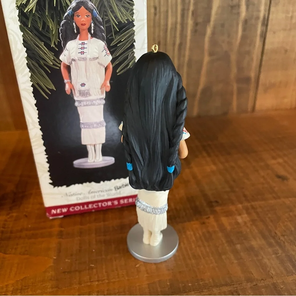 1996 Hallmark Barbie Native American Ornament DOLLS OF THE WORLD Never displayed